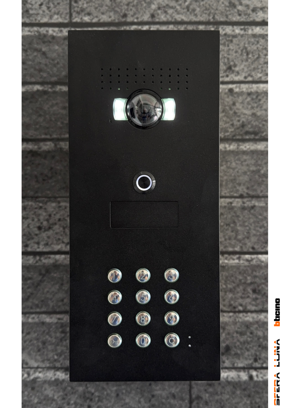 vidéo-parlophonie BTICINO SFERA LUNA+1 clavier à code haut de gamme