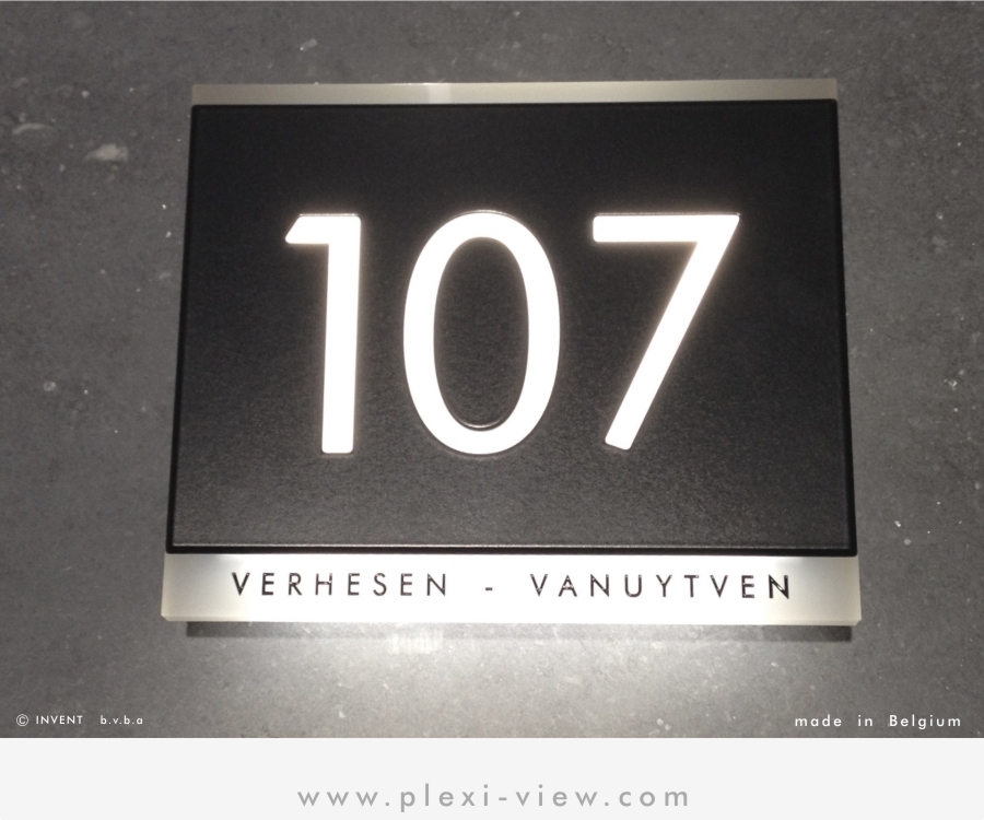 HOUSE SIGN LED LUMI UCR N°/NAME 01